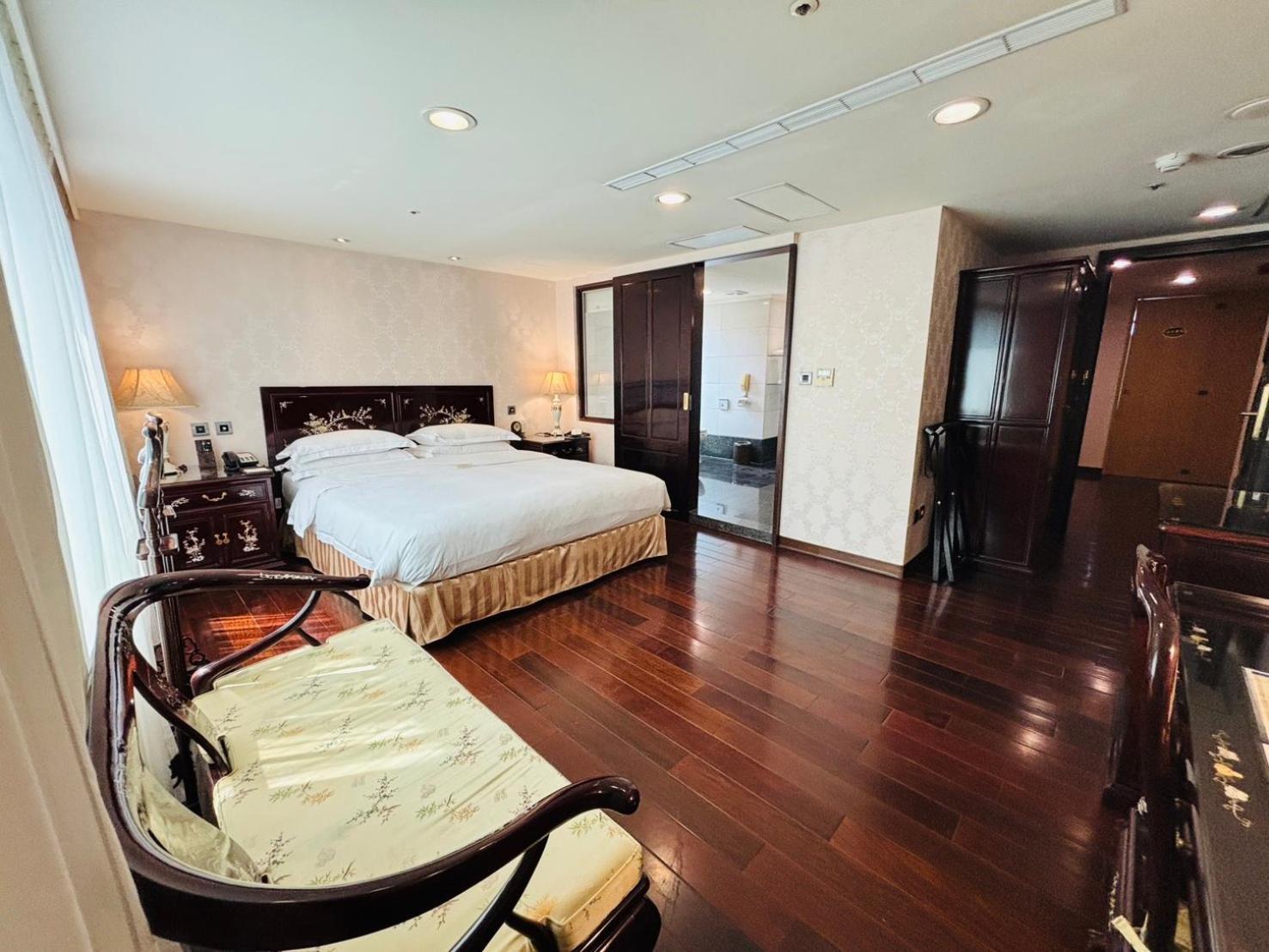 Royal Seasons Hotel Taipei ‧ Nanjing W. Zewnętrze zdjęcie