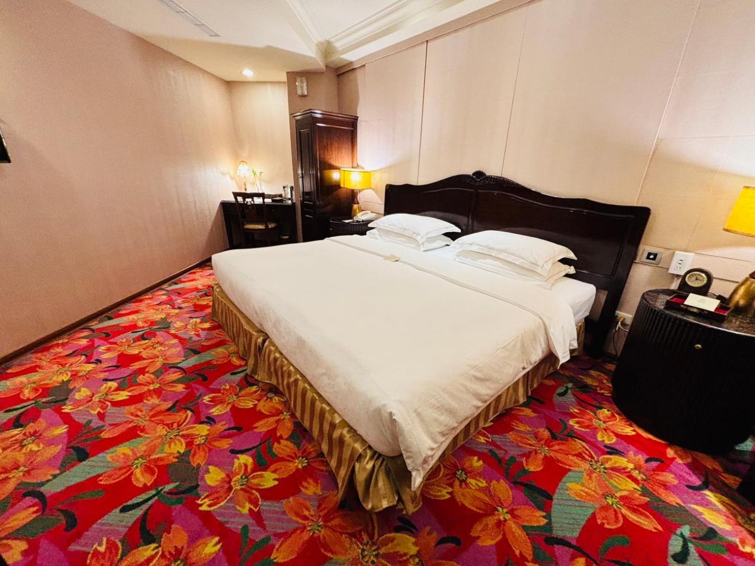 Royal Seasons Hotel Taipei ‧ Nanjing W. Zewnętrze zdjęcie