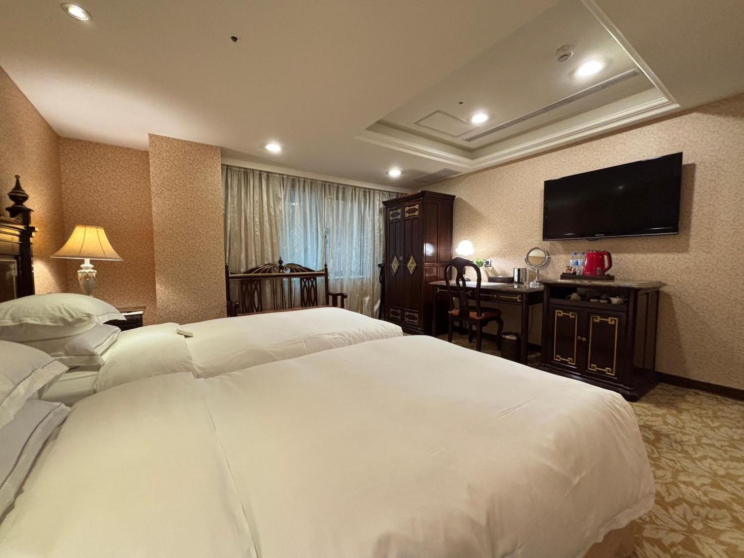 Royal Seasons Hotel Taipei ‧ Nanjing W. Zewnętrze zdjęcie