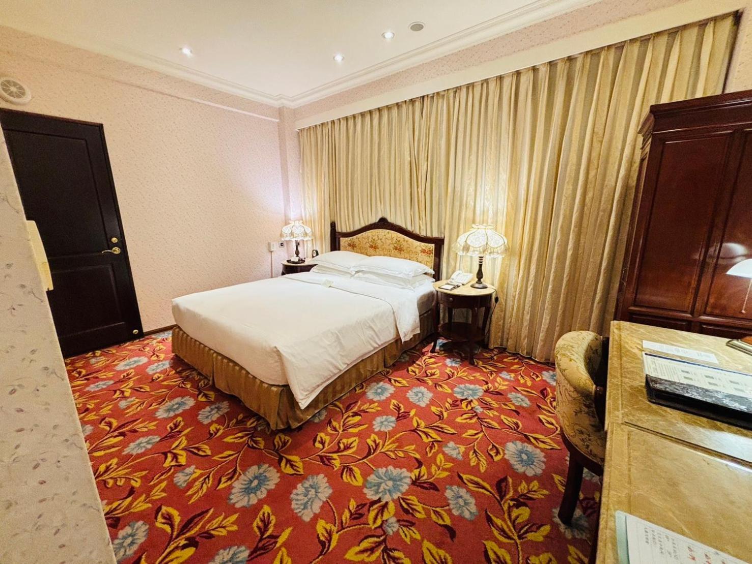 Royal Seasons Hotel Taipei ‧ Nanjing W. Zewnętrze zdjęcie