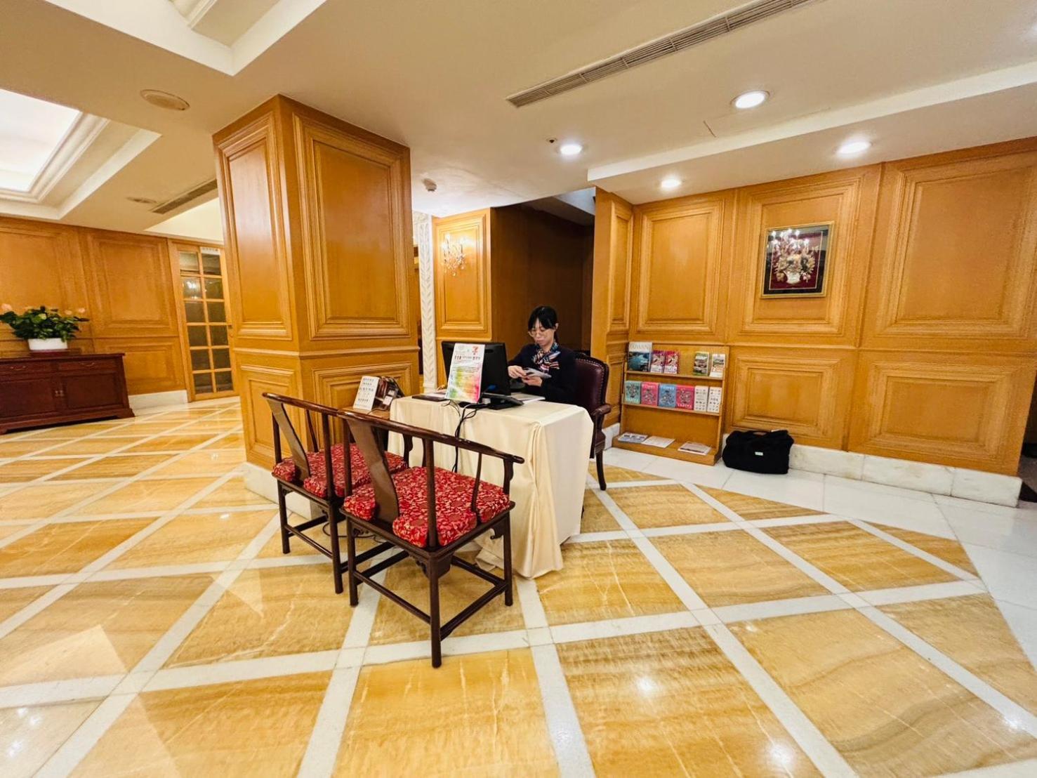 Royal Seasons Hotel Taipei ‧ Nanjing W. Zewnętrze zdjęcie